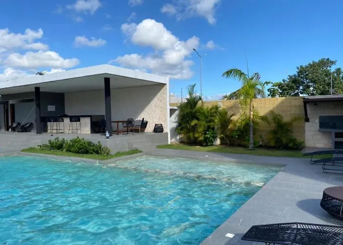 Vakantiehuis Private Roof Pool. Great House For Families.